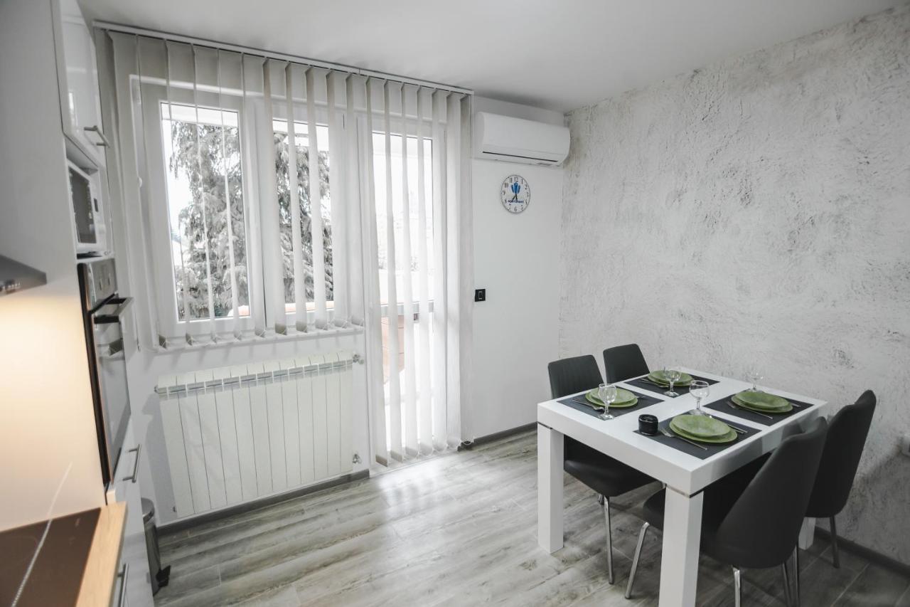Kristal Apartmani Aranđelovac Extérieur photo