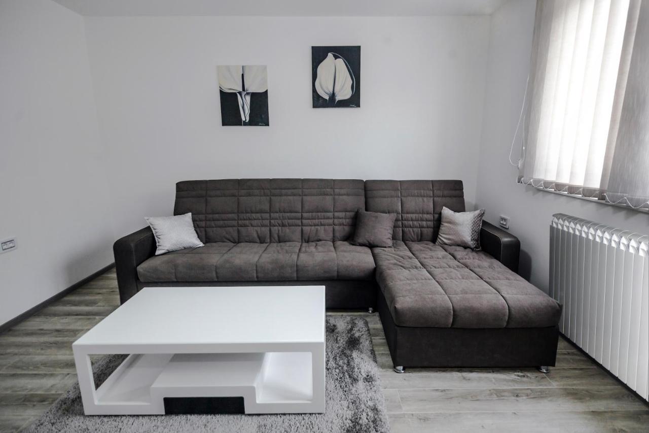 Kristal Apartmani Aranđelovac Extérieur photo