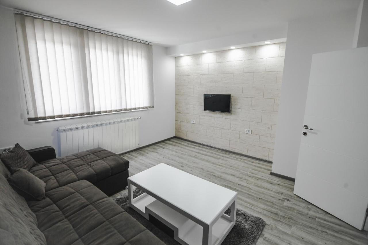 Kristal Apartmani Aranđelovac Extérieur photo